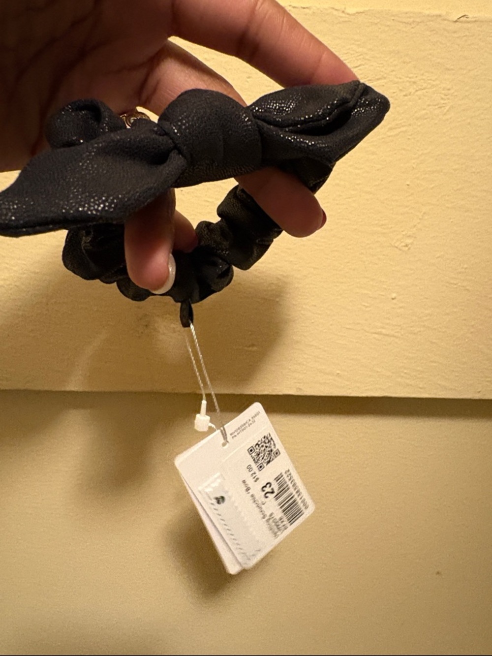 lululemon athletica Black Bow Scrunchie